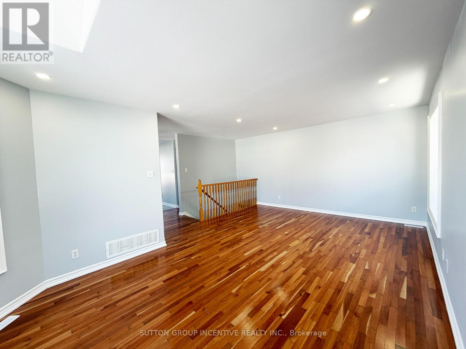 62 Kell Place, Barrie, Ontario  L4N 9K5 - Photo 7 - S12823216