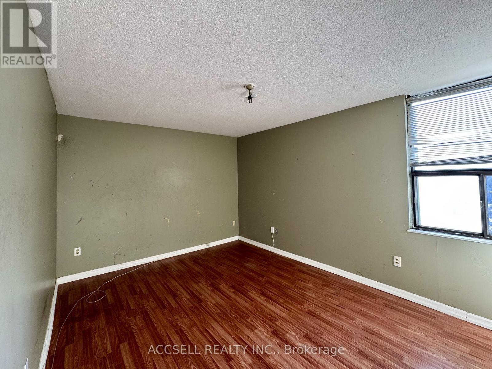 1107 - 75 Emmett Avenue, Toronto, Ontario M6M 5A7 - Photo 14 - W12822690