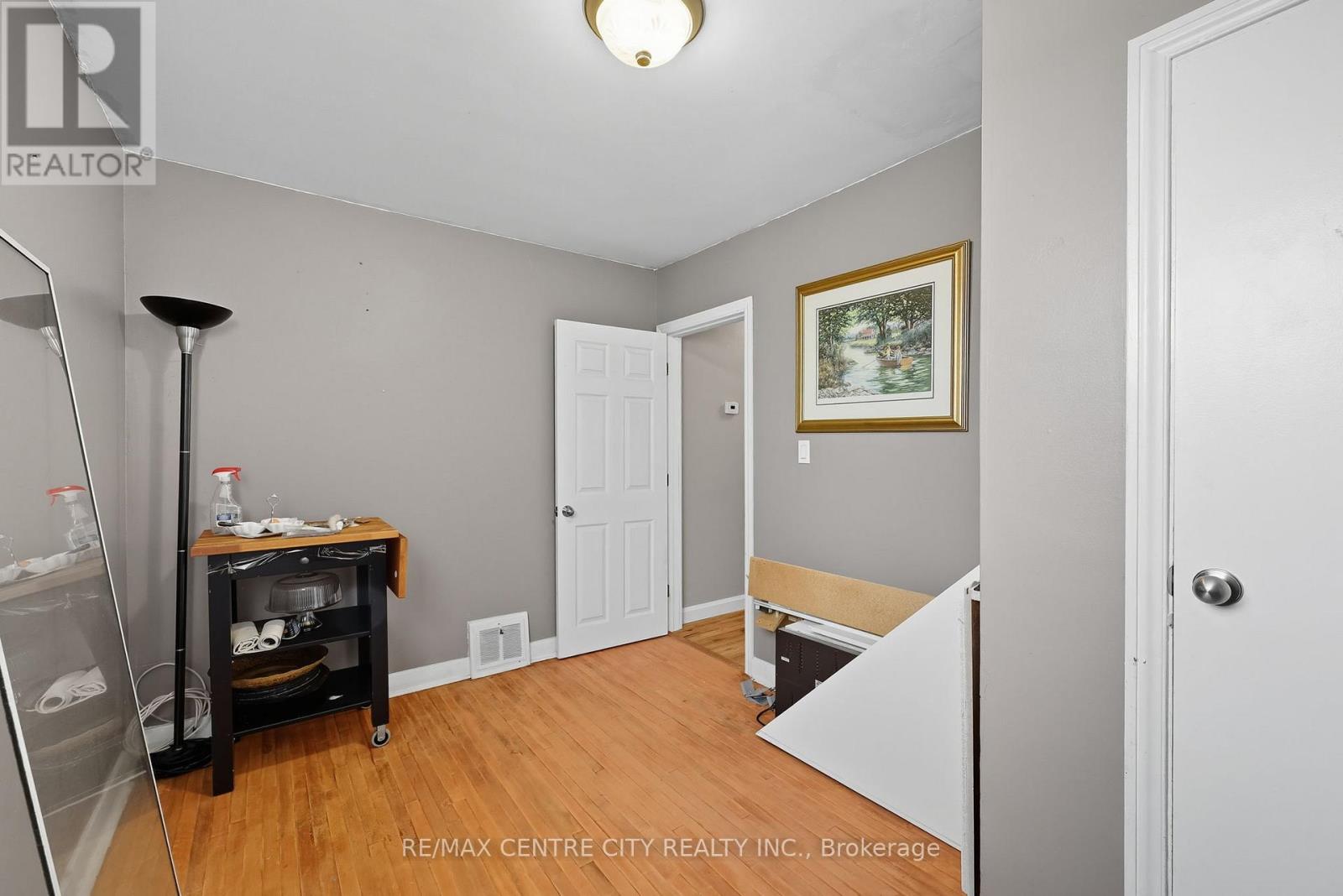 75 Glass Avenue, London East, Ontario  N5W 1Z8 - Photo 13 - X12445422