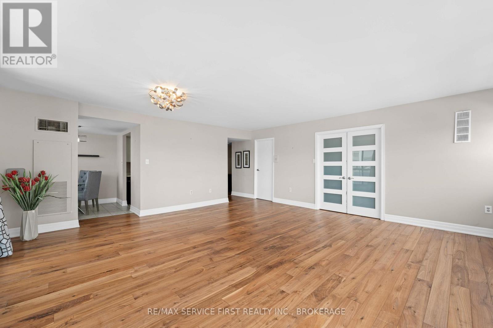 503 - 165 Ontario Street, Kingston, Ontario  K7L 2Y6 - Photo 11 - X12744142