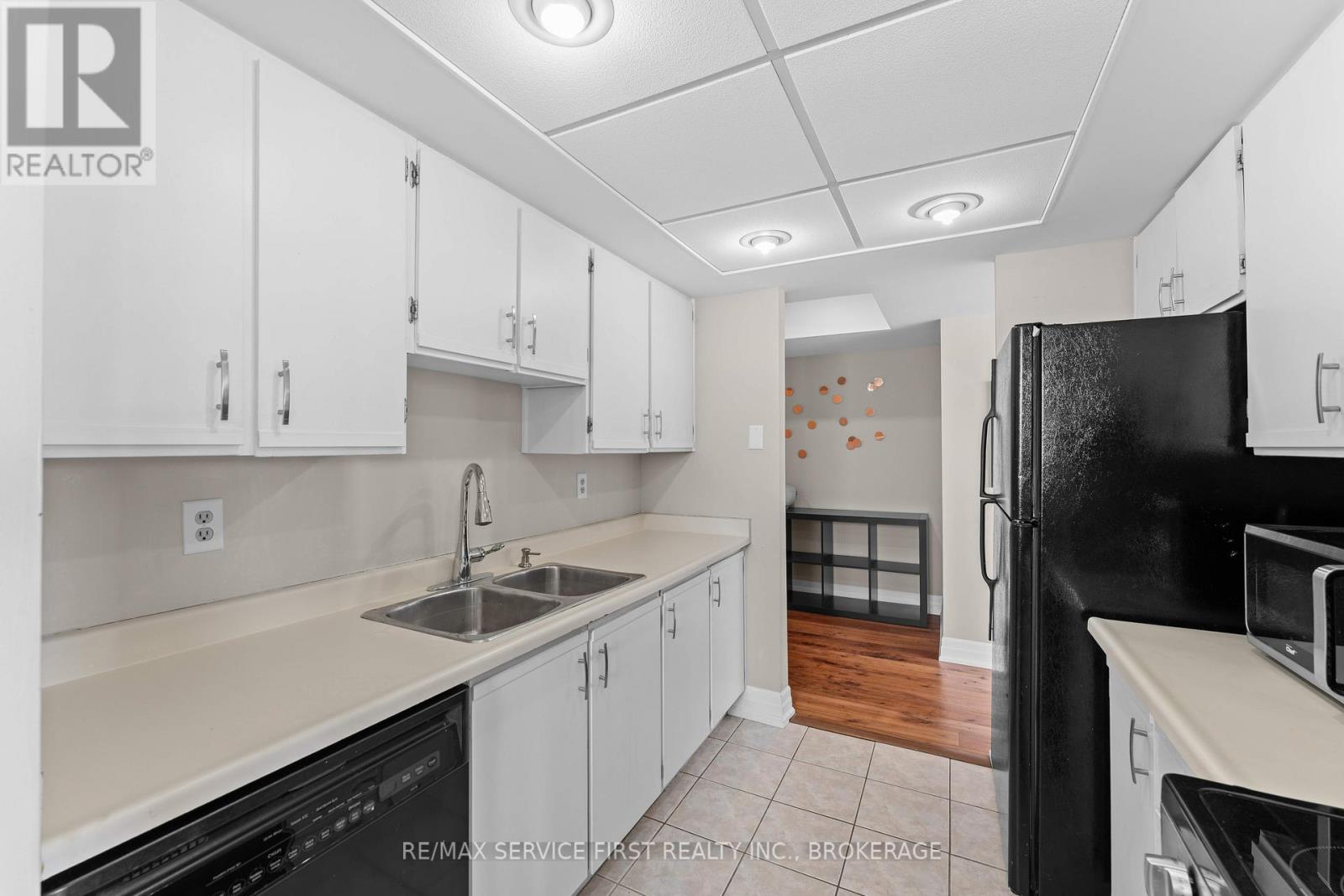 503 - 165 Ontario Street, Kingston, Ontario  K7L 2Y6 - Photo 18 - X12744142