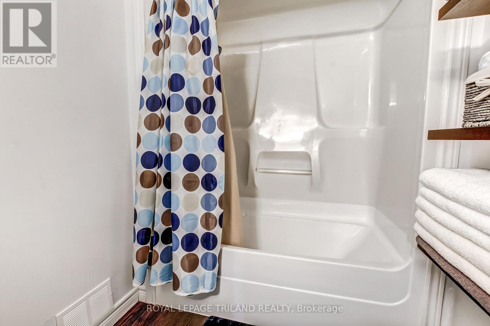 24 Flora Street, St. Thomas, Ontario  N5P 2X4 - Photo 26 - X12822062