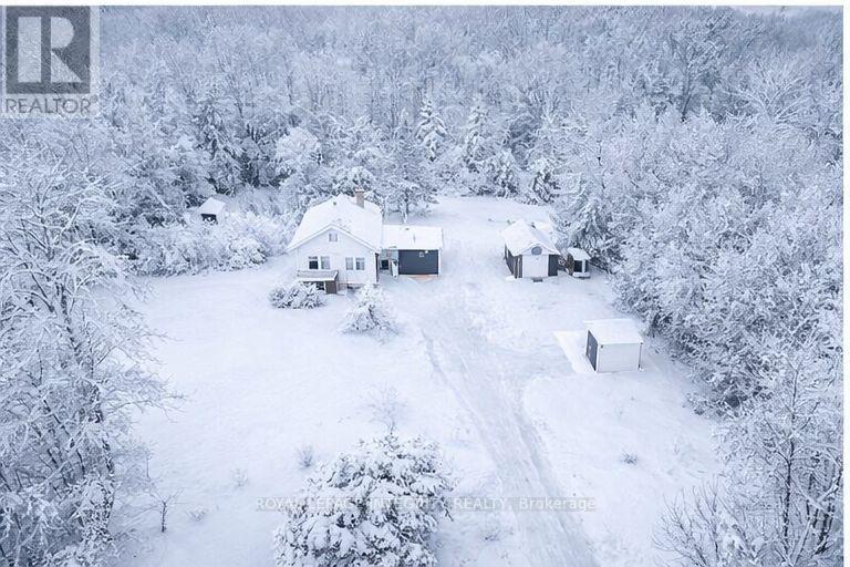 3377 Paden Road, Ottawa, Ontario  K0A 2T0 - Photo 40 - X12479635