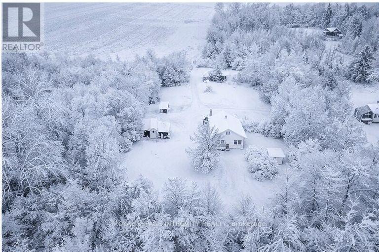 3377 Paden Road, Ottawa, Ontario  K0A 2T0 - Photo 36 - X12479635