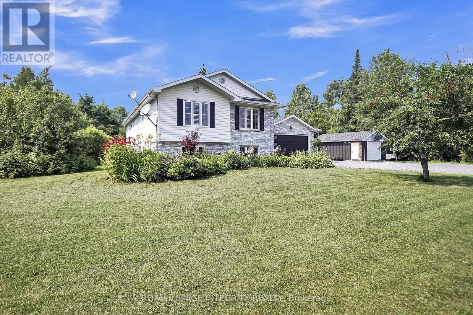 3377 Paden Road, Ottawa, Ontario  K0A 2T0 - Photo 11 - X12479635