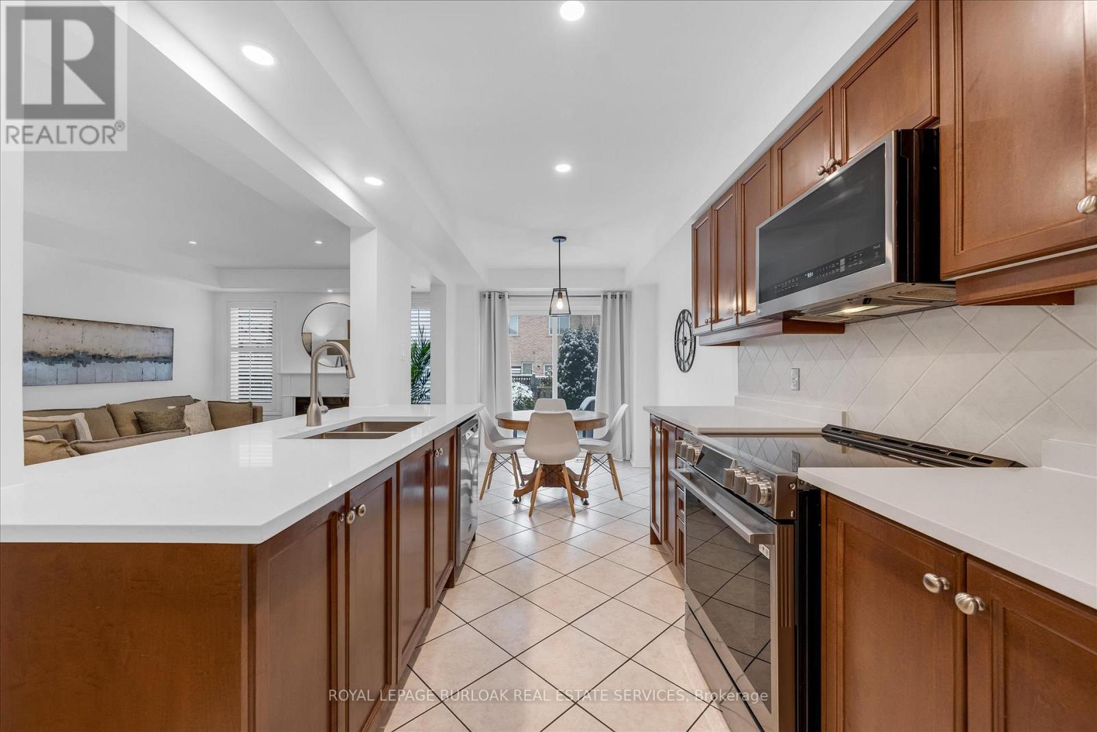 35 - 2511 Boros Road, Burlington, Ontario L7M 5B2 - Photo 12 - W12822974