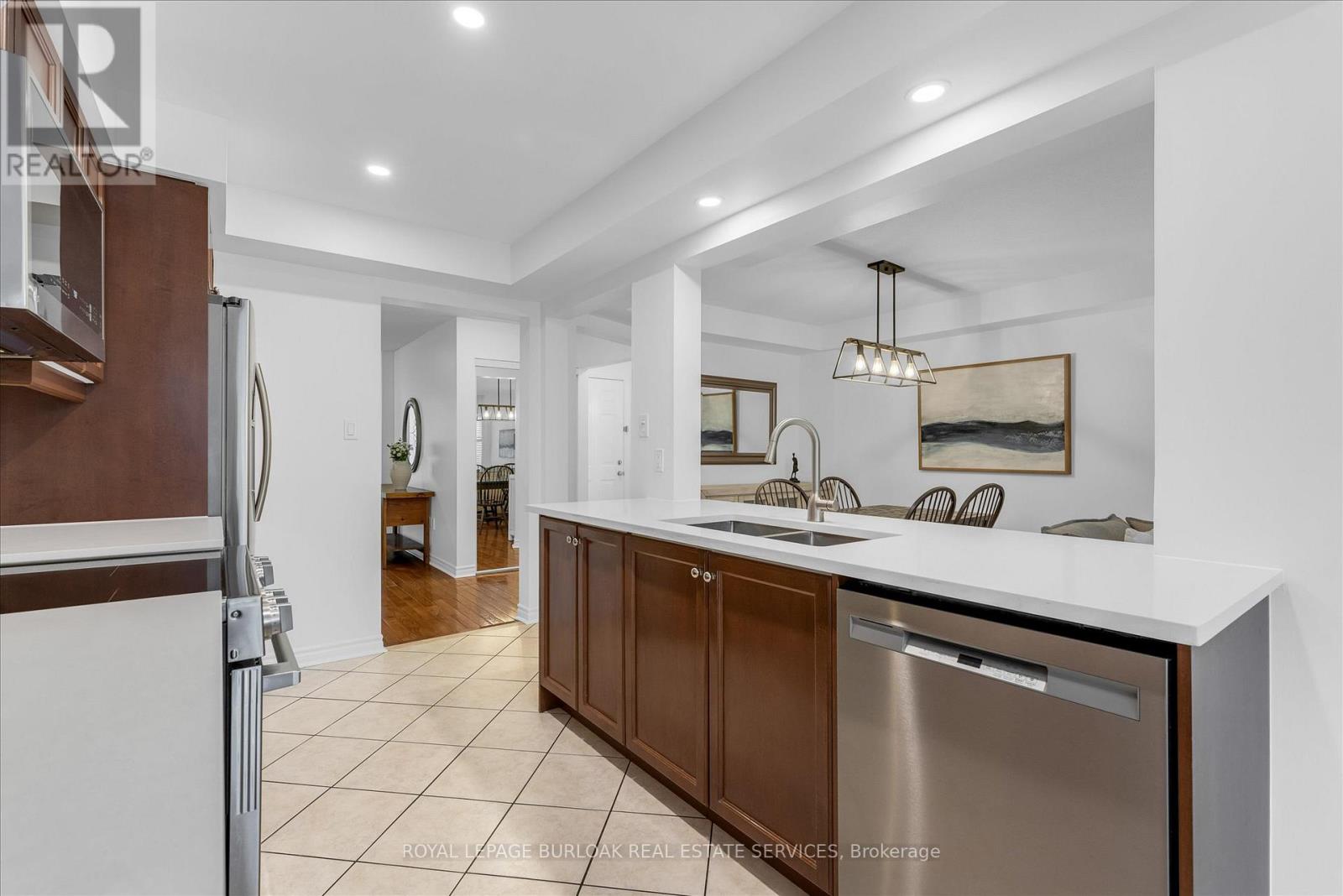 35 - 2511 Boros Road, Burlington, Ontario L7M 5B2 - Photo 13 - W12822974