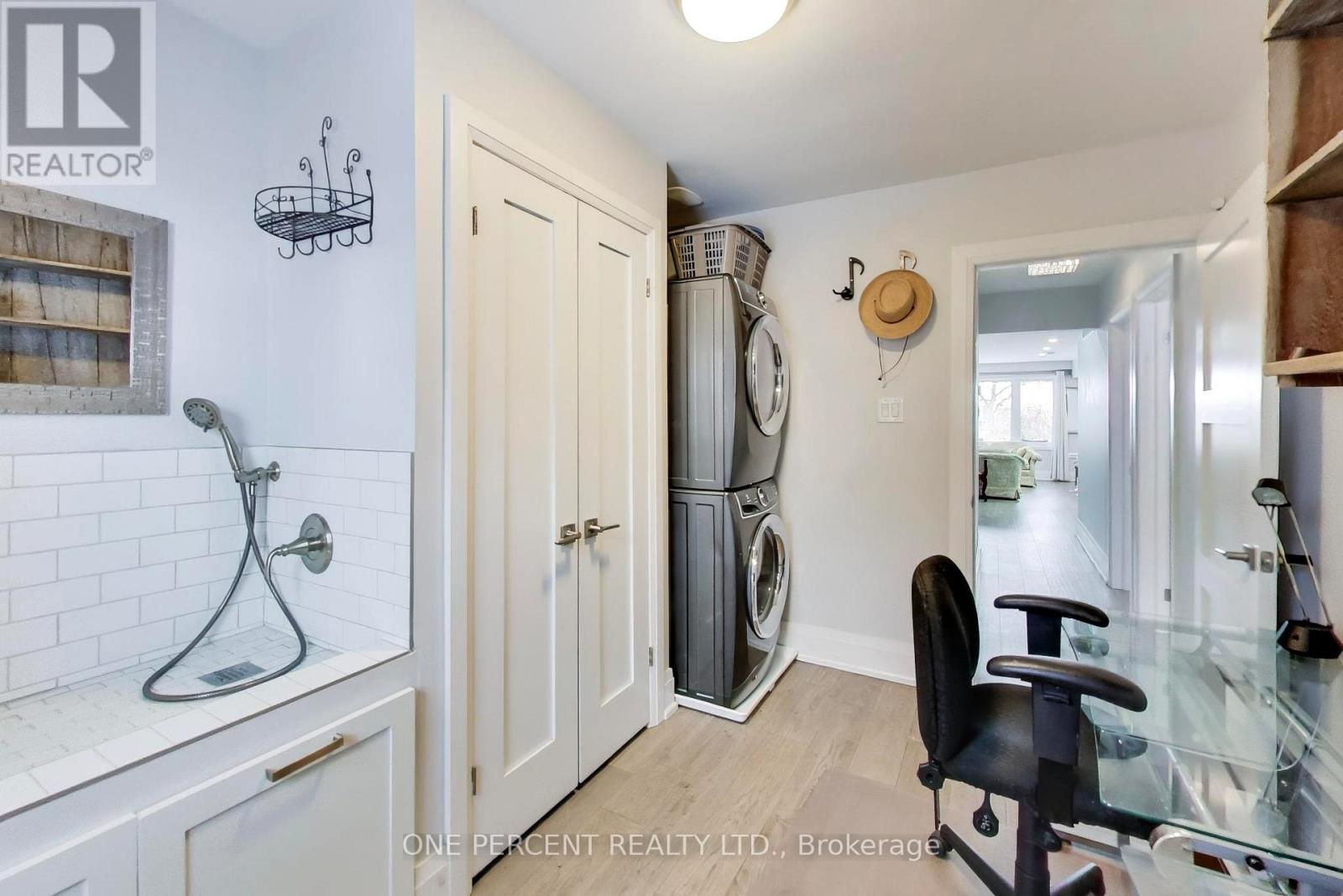 4 Cameo Crescent, Toronto, Ontario  M6N 2K5 - Photo 21 - W12822996