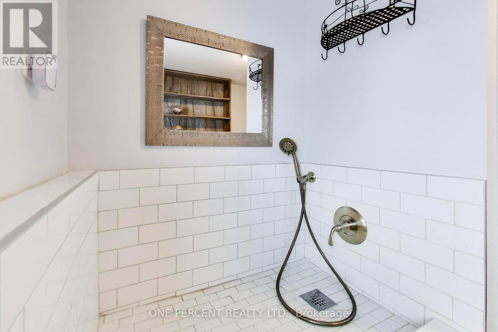 4 Cameo Crescent, Toronto, Ontario  M6N 2K5 - Photo 22 - W12822996