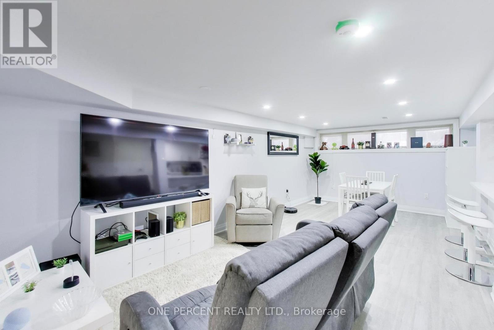 4 Cameo Crescent, Toronto, Ontario  M6N 2K5 - Photo 23 - W12822996