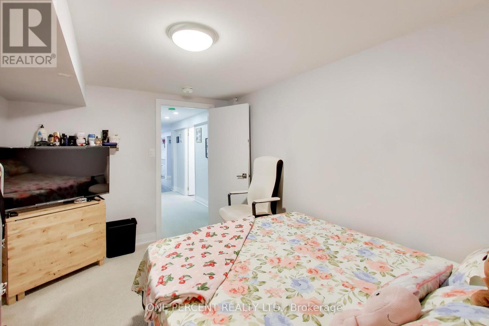 4 Cameo Crescent, Toronto, Ontario  M6N 2K5 - Photo 33 - W12822996