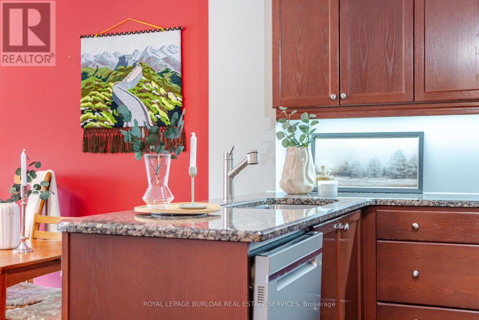 207 - 1499 Nottinghill Gate, Oakville, Ontario  L6M 5G1 - Photo 13 - W12823018