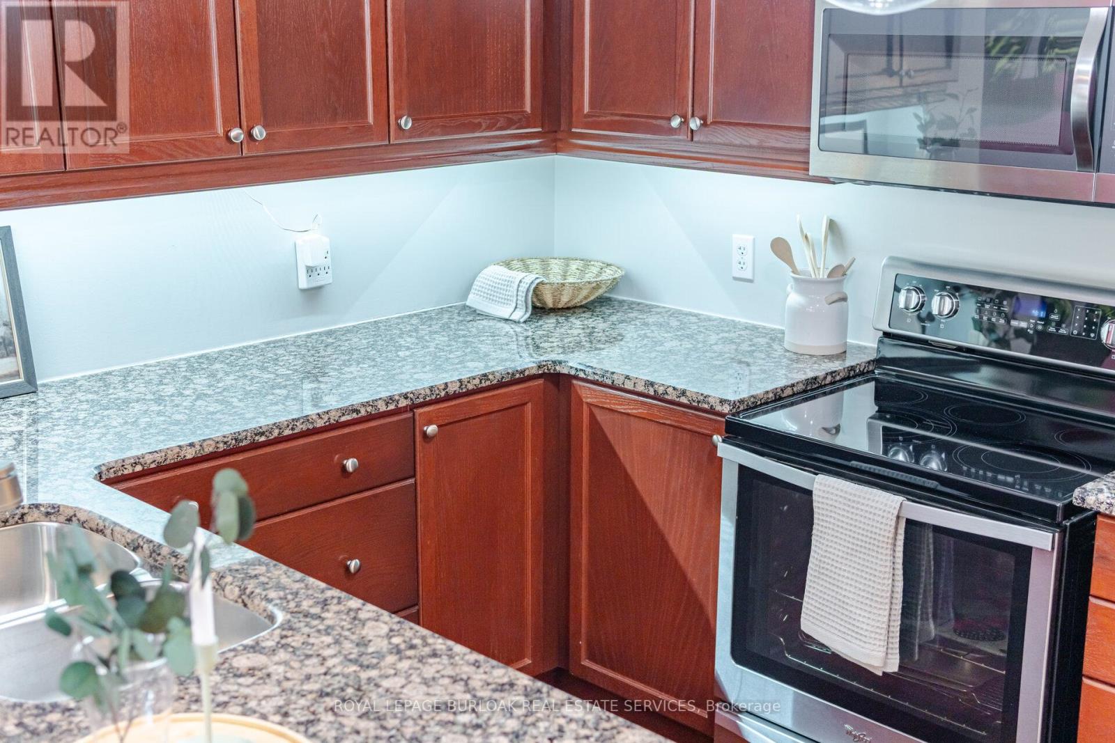 207 - 1499 Nottinghill Gate, Oakville, Ontario  L6M 5G1 - Photo 16 - W12823018