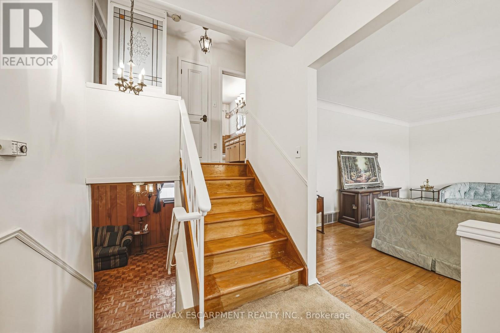 5410 Murray Crescent, Burlington, Ontario  L7L 3S7 - Photo 12 - W12823020