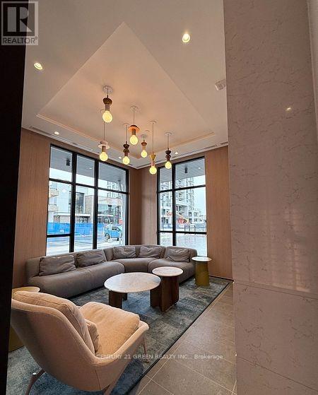 702 - 770 Whitlock Avenue, Milton, Ontario  L9E 2B2 - Photo 4 - W12823024