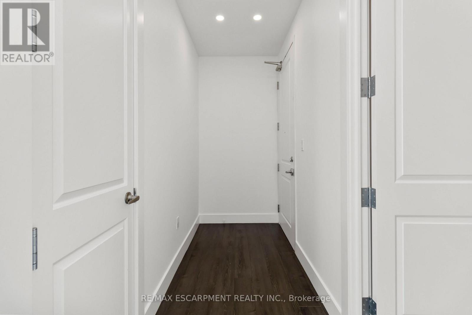 601 - 640 Sauve Street, Milton, Ontario  L9T 9A7 - Photo 7 - W12823034