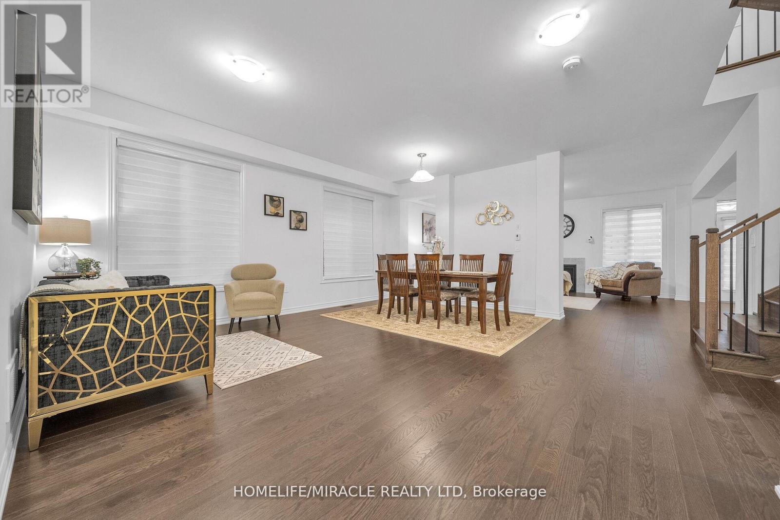 1536 Buttercup Court, Milton, Ontario  L9E 2G3 - Photo 8 - W12823092