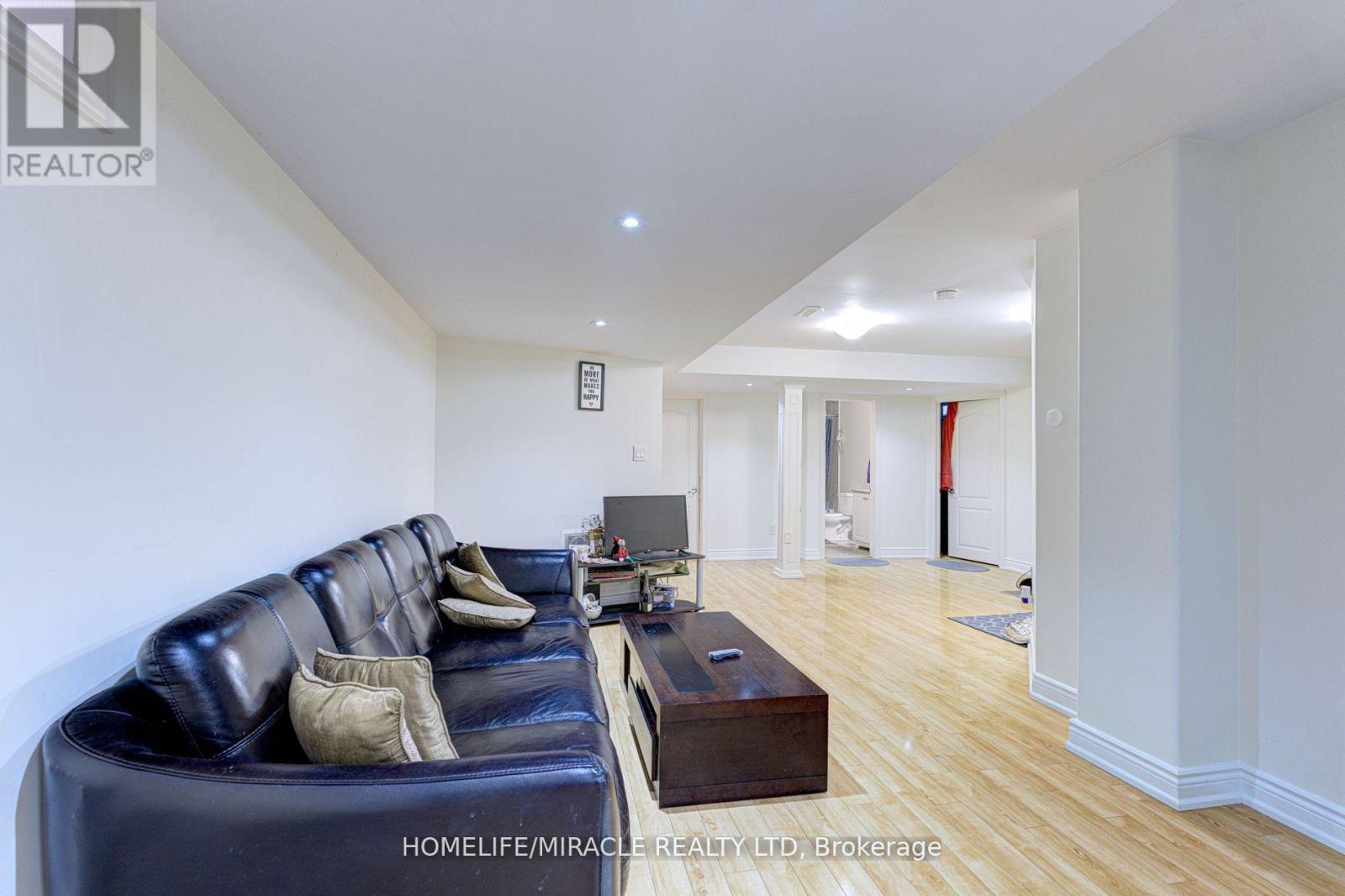 Basement - 26 Fitzgibson Street, Brampton, Ontario  L6Y 0H8 - Photo 5 - W12823152