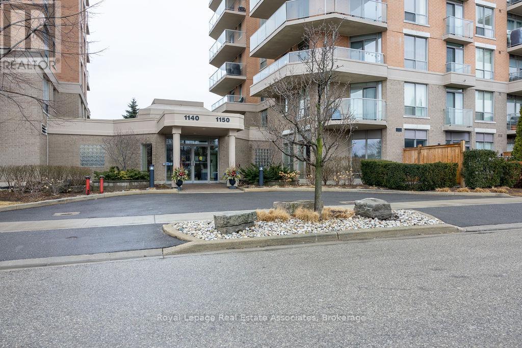 104 - 1150 Parkwest Place, Mississauga, Ontario  L5E 3K4 - Photo 2 - W12823172