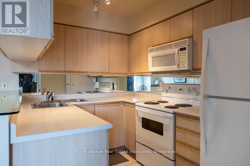 104 - 1150 Parkwest Place, Mississauga, Ontario  L5E 3K4 - Photo 6 - W12823172