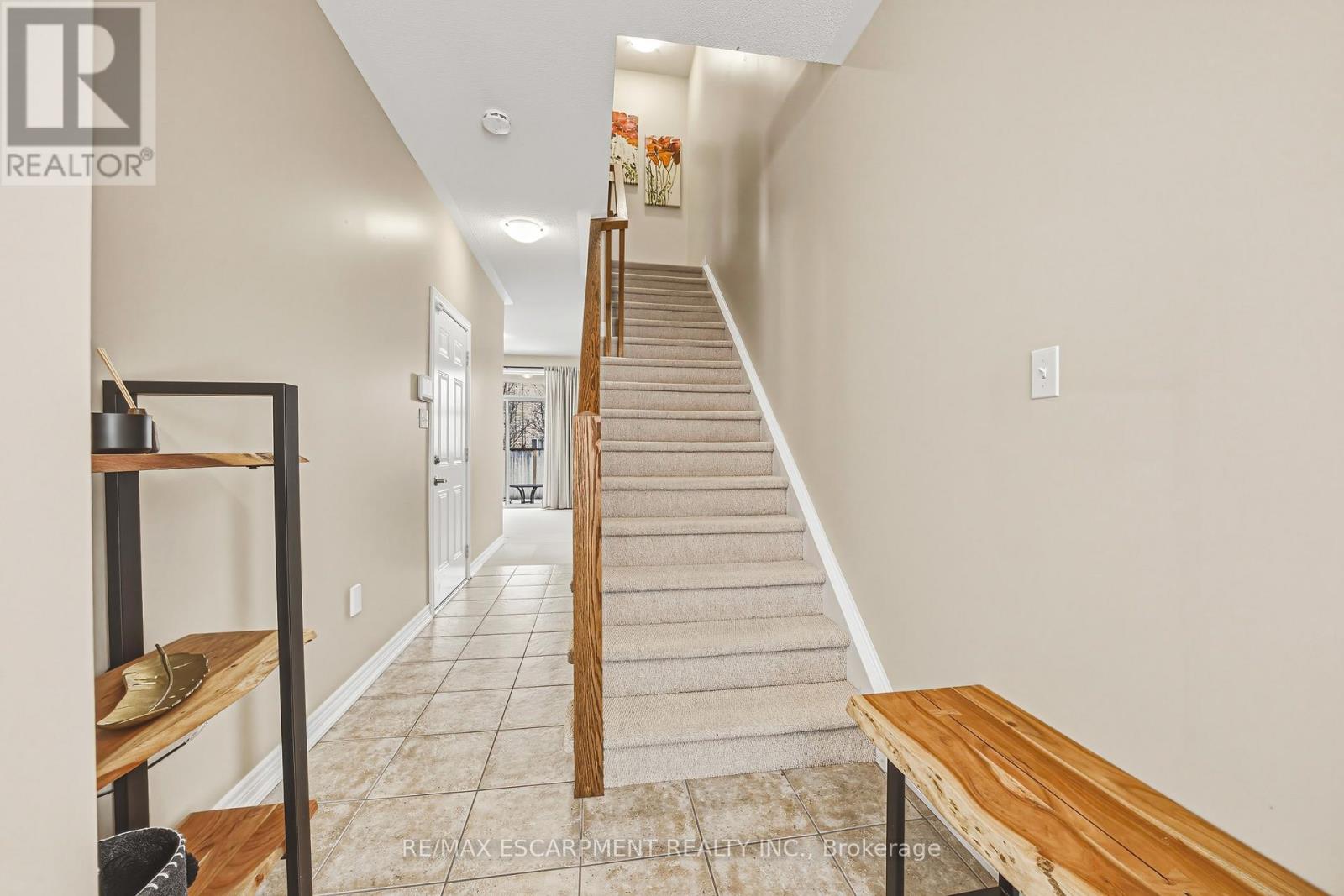 #8 - 4165 Upper Middle Road, Burlington, Ontario  L7M 0V4 - Photo 3 - W12823226