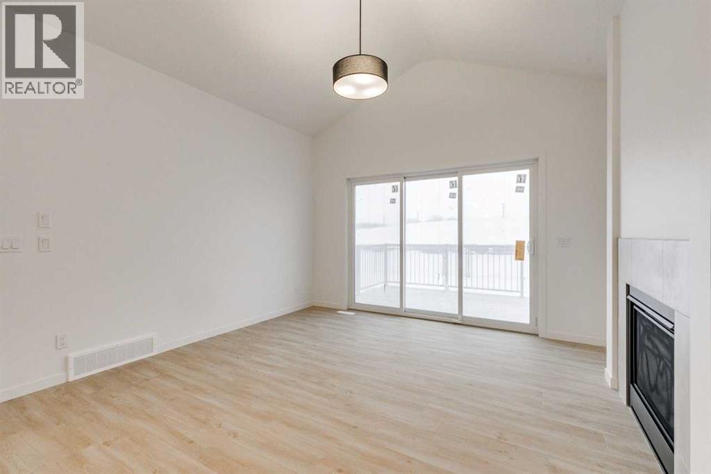 75 Fireside Common, Cochrane, Alberta  T4C 3E1 - Photo 18 - A2271464