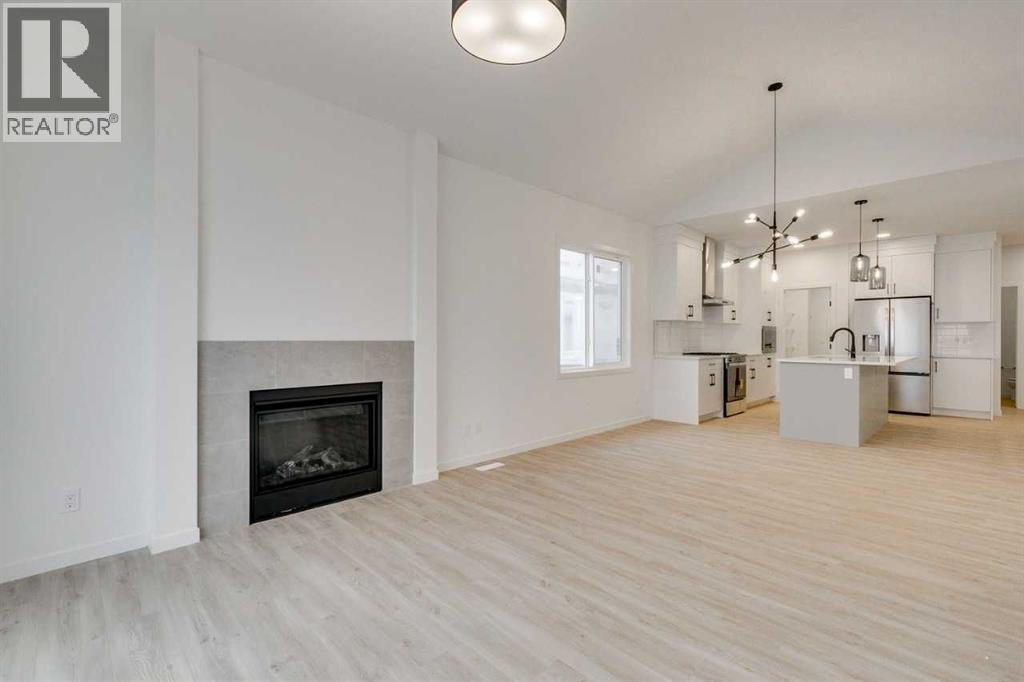 75 Fireside Common, Cochrane, Alberta  T4C 3E1 - Photo 20 - A2271464