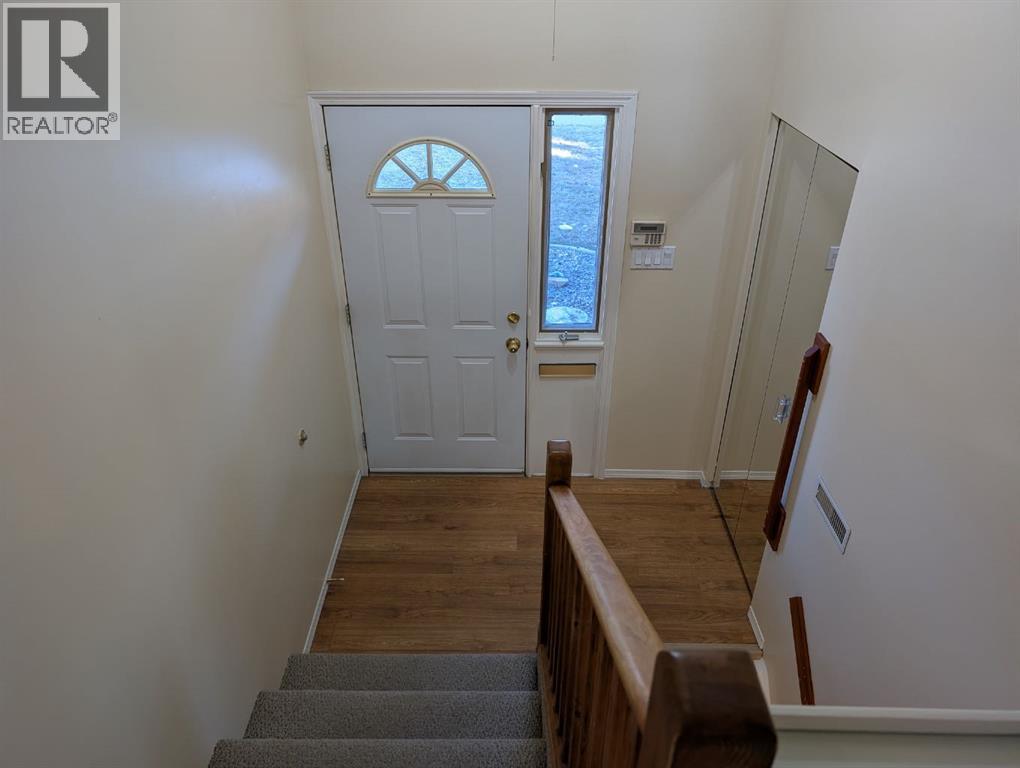 1904 18 Street N, Lethbridge, Alberta  T1H 4H2 - Photo 5 - A2276665