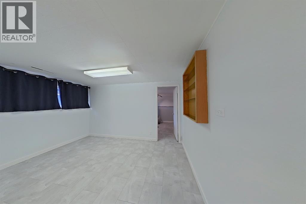 1904 18 Street N, Lethbridge, Alberta  T1H 4H2 - Photo 24 - A2276665