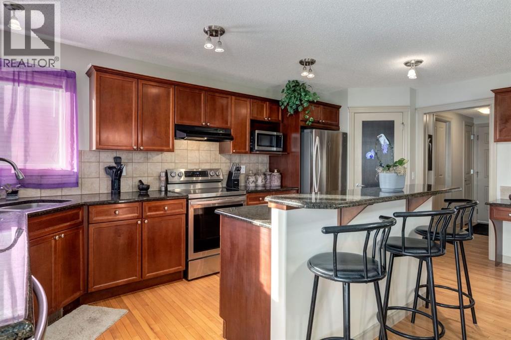 515 Crystal Green Mews, Okotoks, Alberta  T1S 2K6 - Photo 12 - A2287663