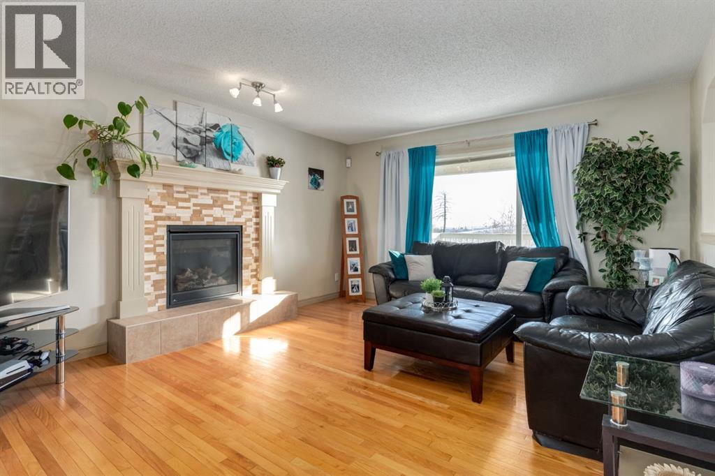 515 Crystal Green Mews, Okotoks, Alberta  T1S 2K6 - Photo 5 - A2287663