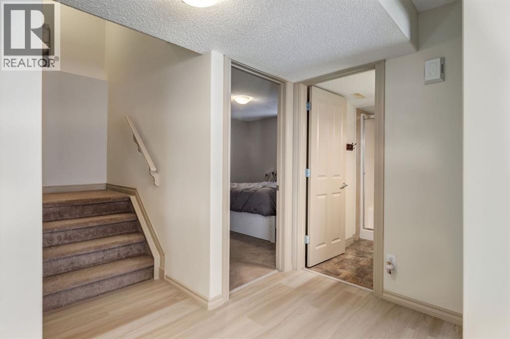 515 Crystal Green Mews, Okotoks, Alberta  T1S 2K6 - Photo 31 - A2287663