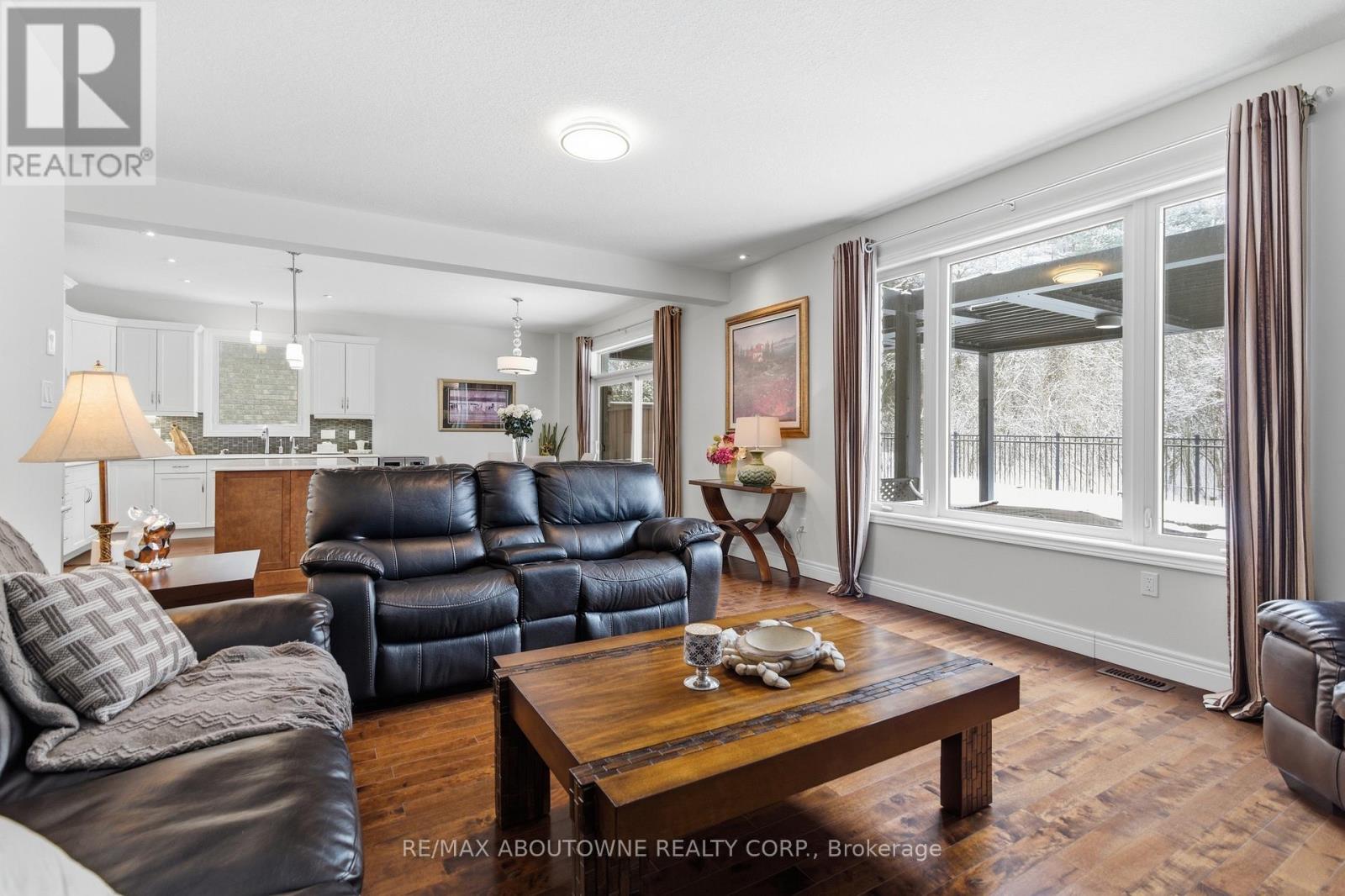 305 Gosling Gardens, Guelph, Ontario  N1L 0M1 - Photo 15 - X12822956