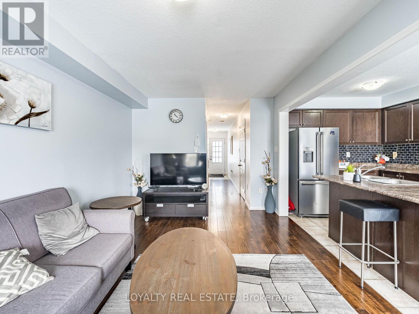 64 English Lane, Brantford, Ontario  N3T 0G9 - Photo 6 - X12822964