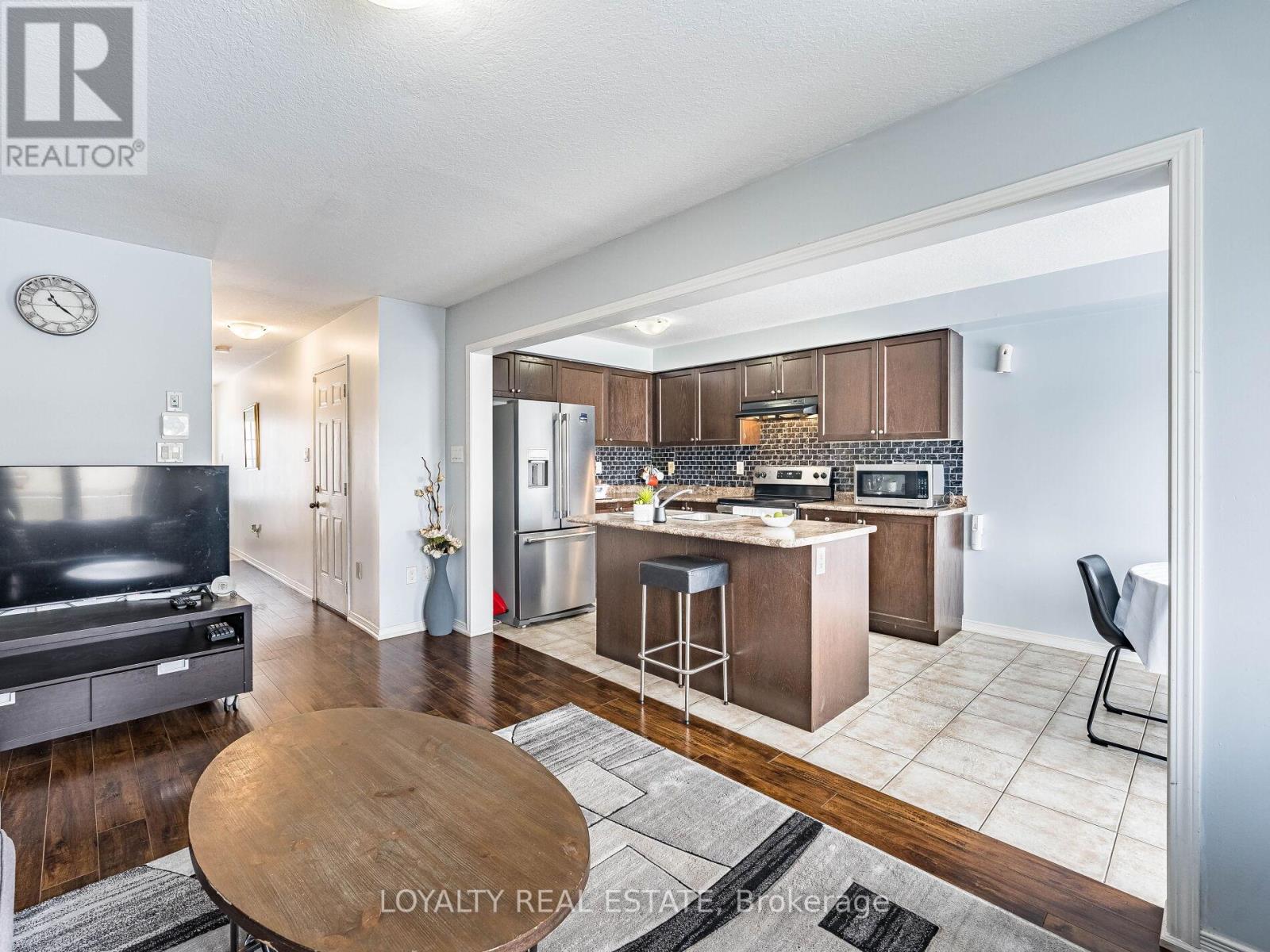 64 English Lane, Brantford, Ontario  N3T 0G9 - Photo 7 - X12822964