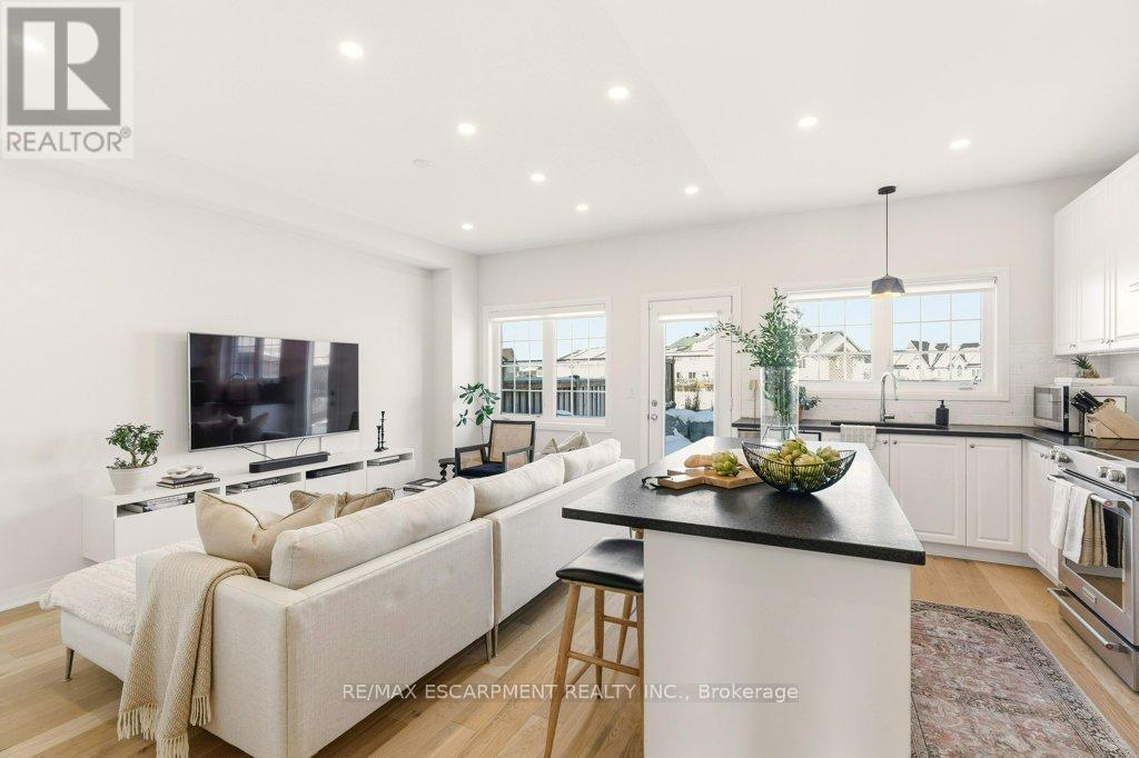 3998 Fracchioni Drive, Lincoln, Ontario  L3J 0R9 - Photo 13 - X12823056