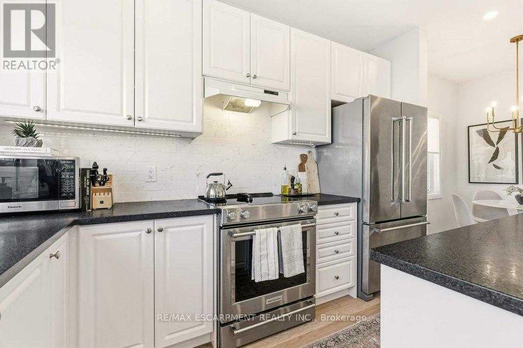 3998 Fracchioni Drive, Lincoln, Ontario  L3J 0R9 - Photo 18 - X12823056