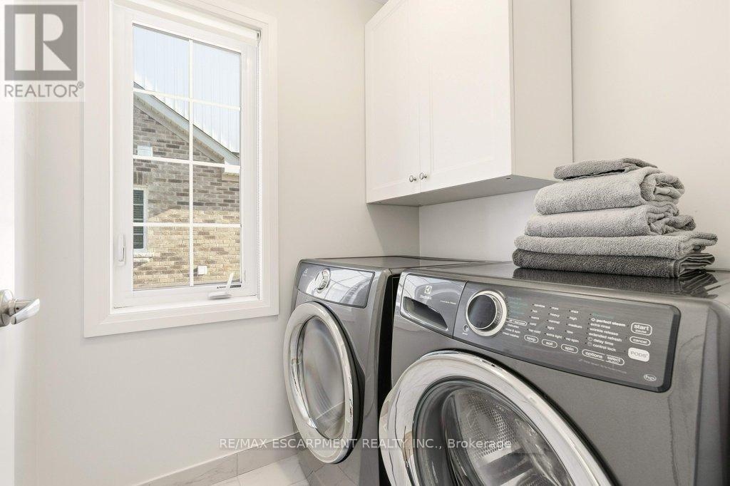 3998 Fracchioni Drive, Lincoln, Ontario  L3J 0R9 - Photo 37 - X12823056