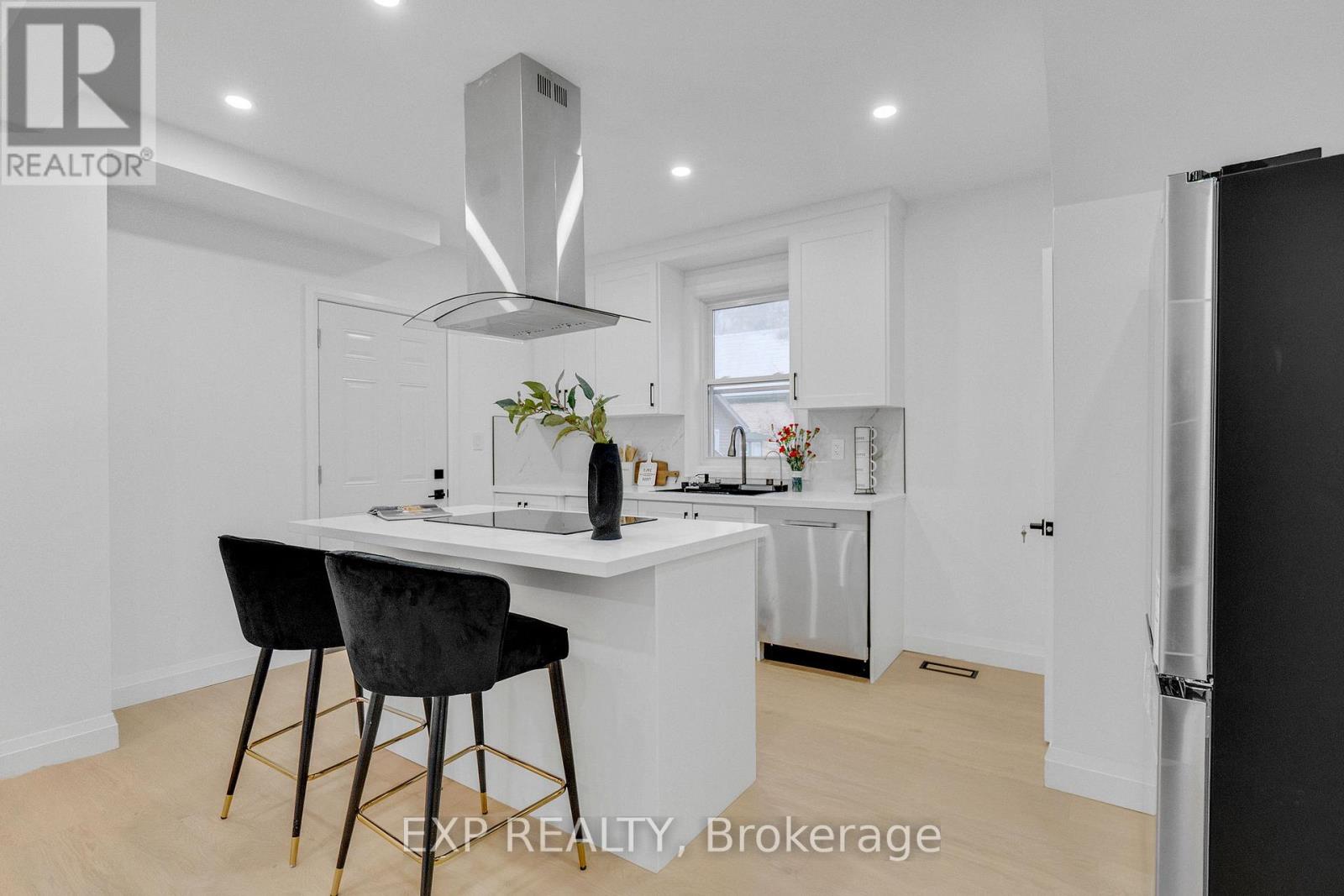 64 Lancaster Street E, Kitchener, Ontario  N2H 1M6 - Photo 10 - X12823088