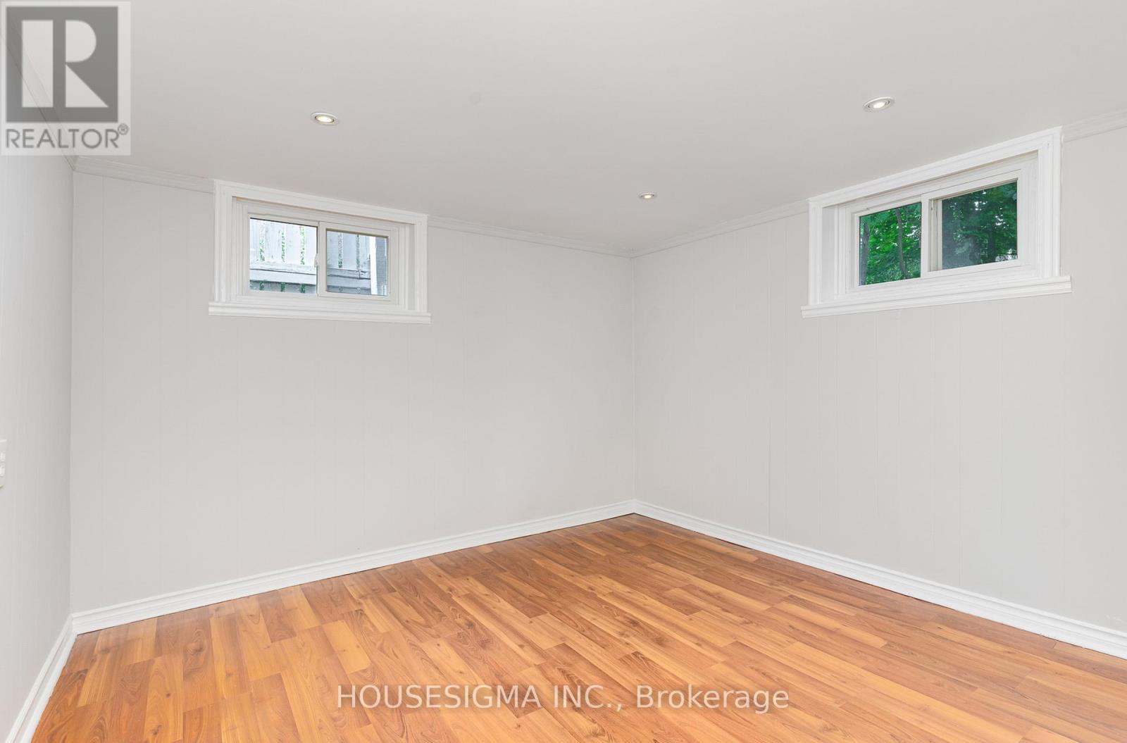 225 Bowman Street, Hamilton, Ontario  L8S 2T9 - Photo 16 - X12823128