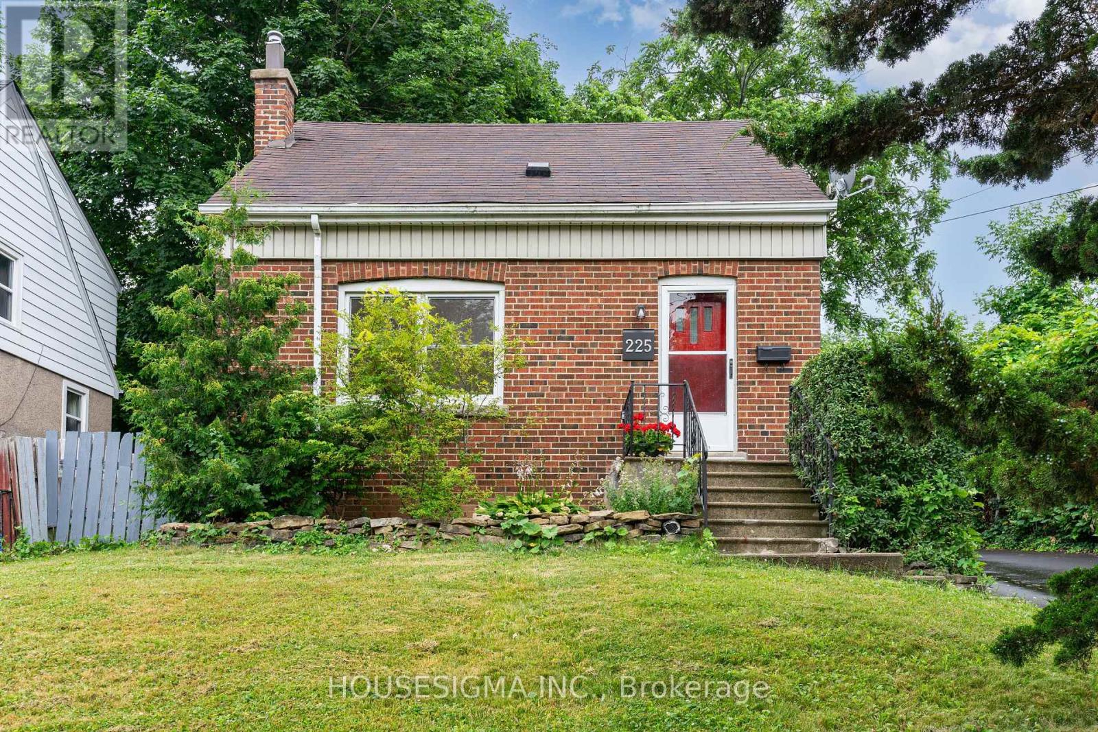 225 Bowman Street, Hamilton, Ontario  L8S 2T9 - Photo 29 - X12823128