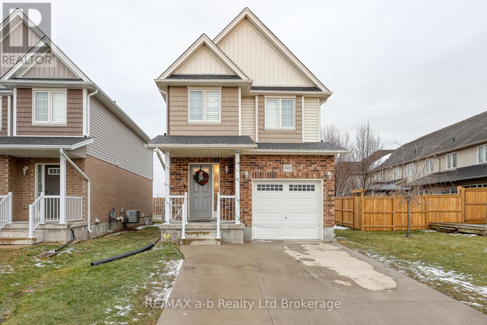 1160 CAEN AVENUE, Woodstock, Ontario