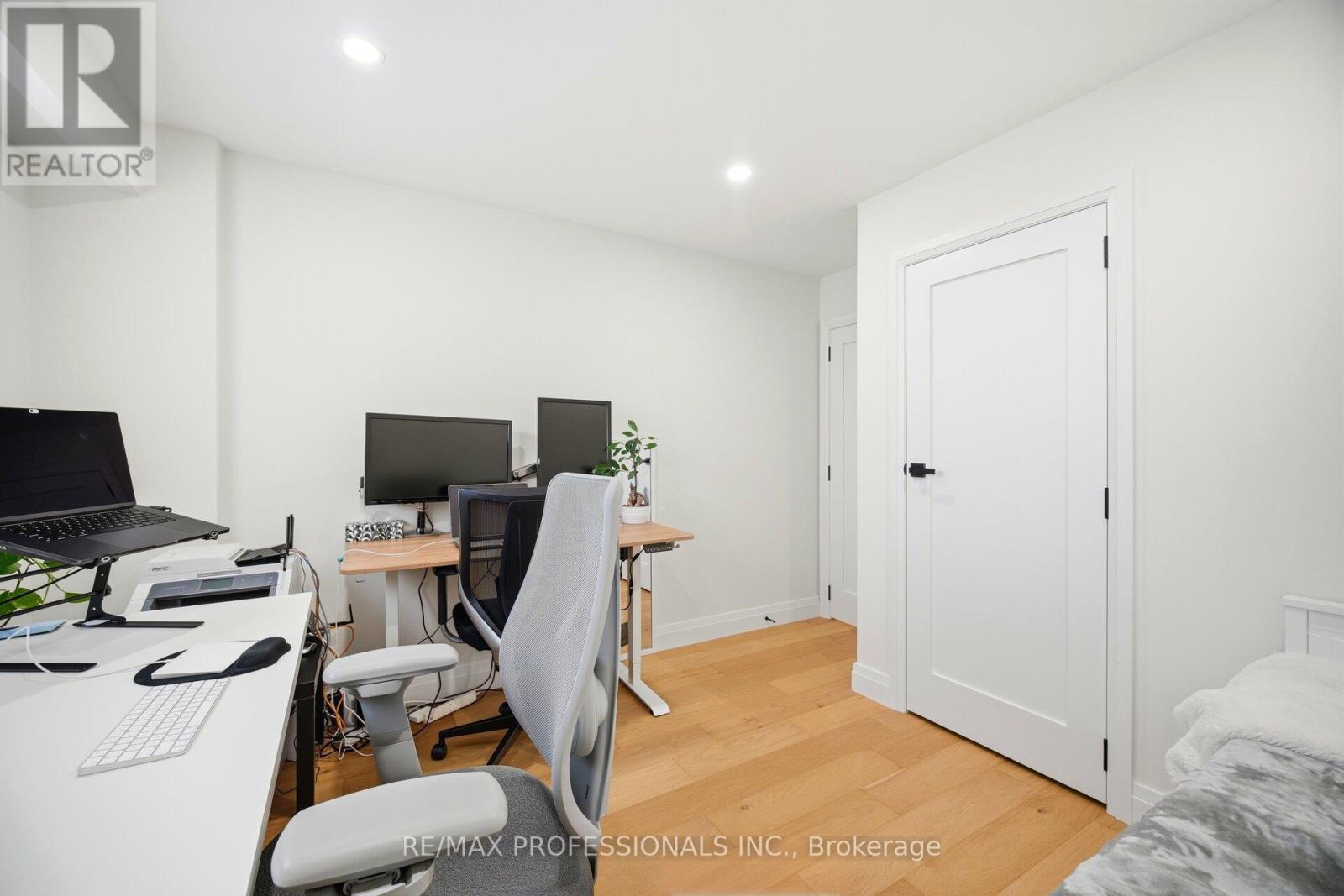 50 Trotters Lane, Brampton, Ontario  L6Y 1B6 - Photo 29 - W12820656