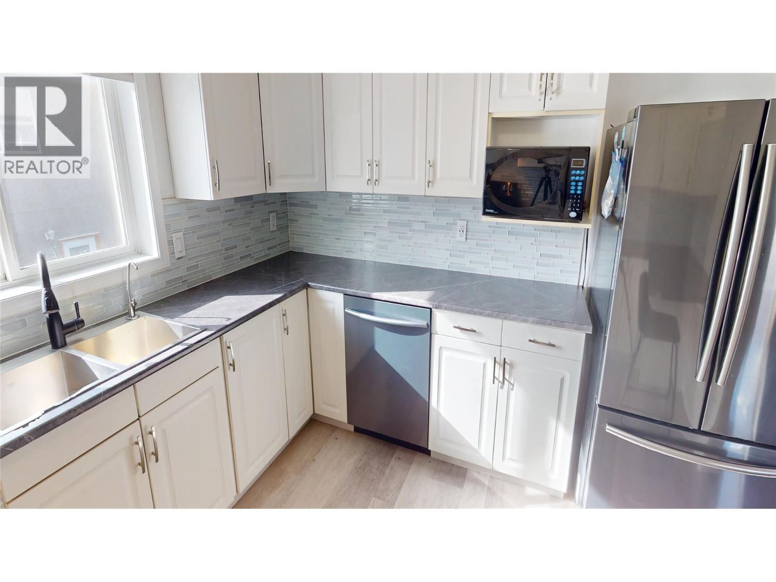 1305 2nd Avenue S Unit# A, Cranbrook, British Columbia  V1C 2B4 - Photo 8 - 10377232