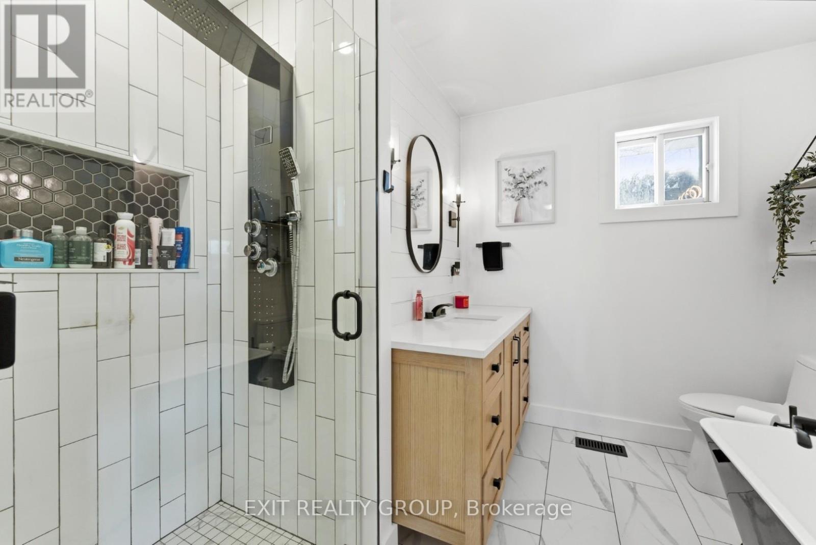 67 Bogart Crescent, Belleville, Ontario  K8P 5E8 - Photo 10 - X12823250