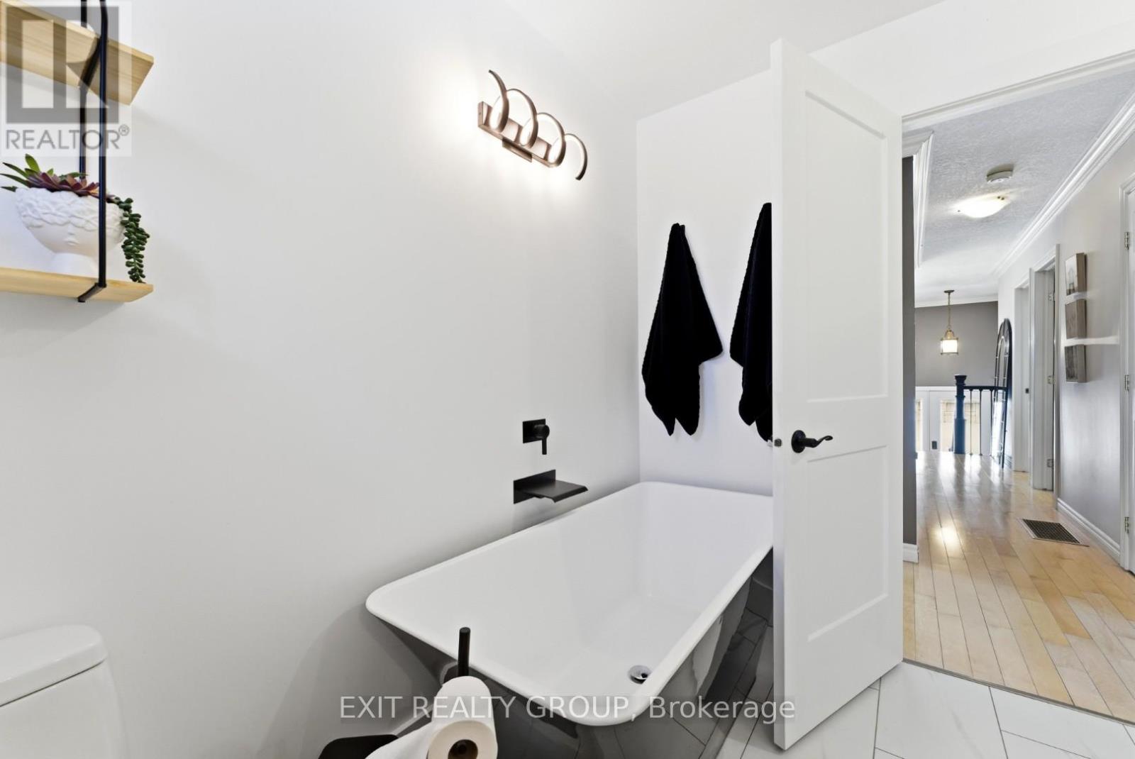 67 Bogart Crescent, Belleville, Ontario  K8P 5E8 - Photo 11 - X12823250