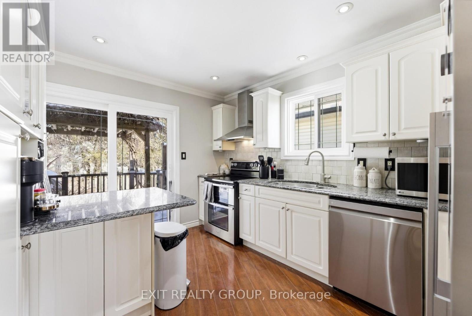 67 Bogart Crescent, Belleville, Ontario  K8P 5E8 - Photo 8 - X12823250