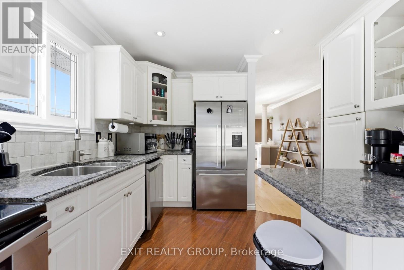 67 Bogart Crescent, Belleville, Ontario  K8P 5E8 - Photo 9 - X12823250