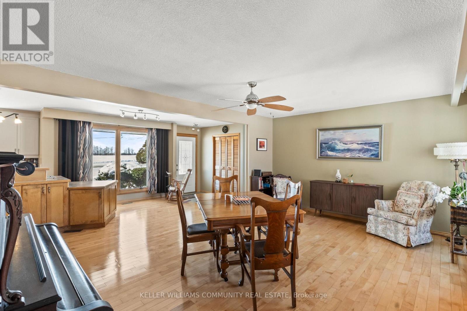 456 Janetville Road, Kawartha Lakes, Ontario  L0B 1K0 - Photo 11 - X12823290