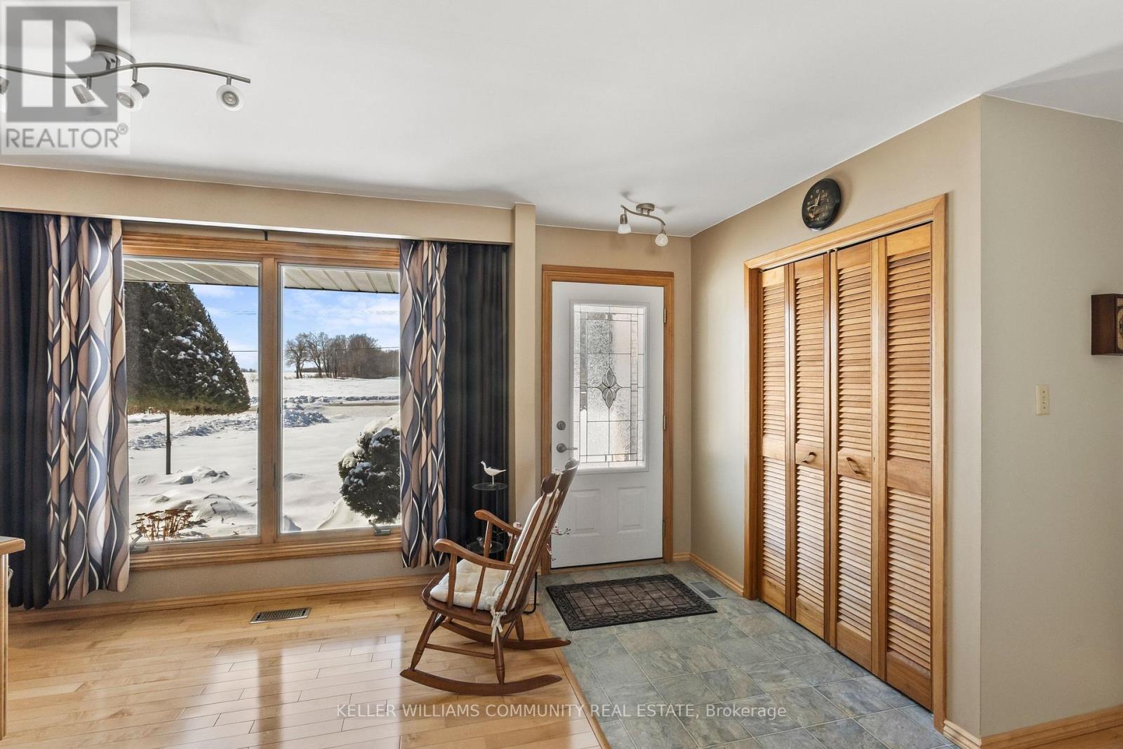 456 Janetville Road, Kawartha Lakes, Ontario  L0B 1K0 - Photo 4 - X12823290